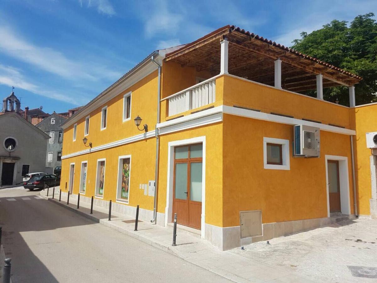 Old Town Apartment Popovic Врсар Екстер'єр фото